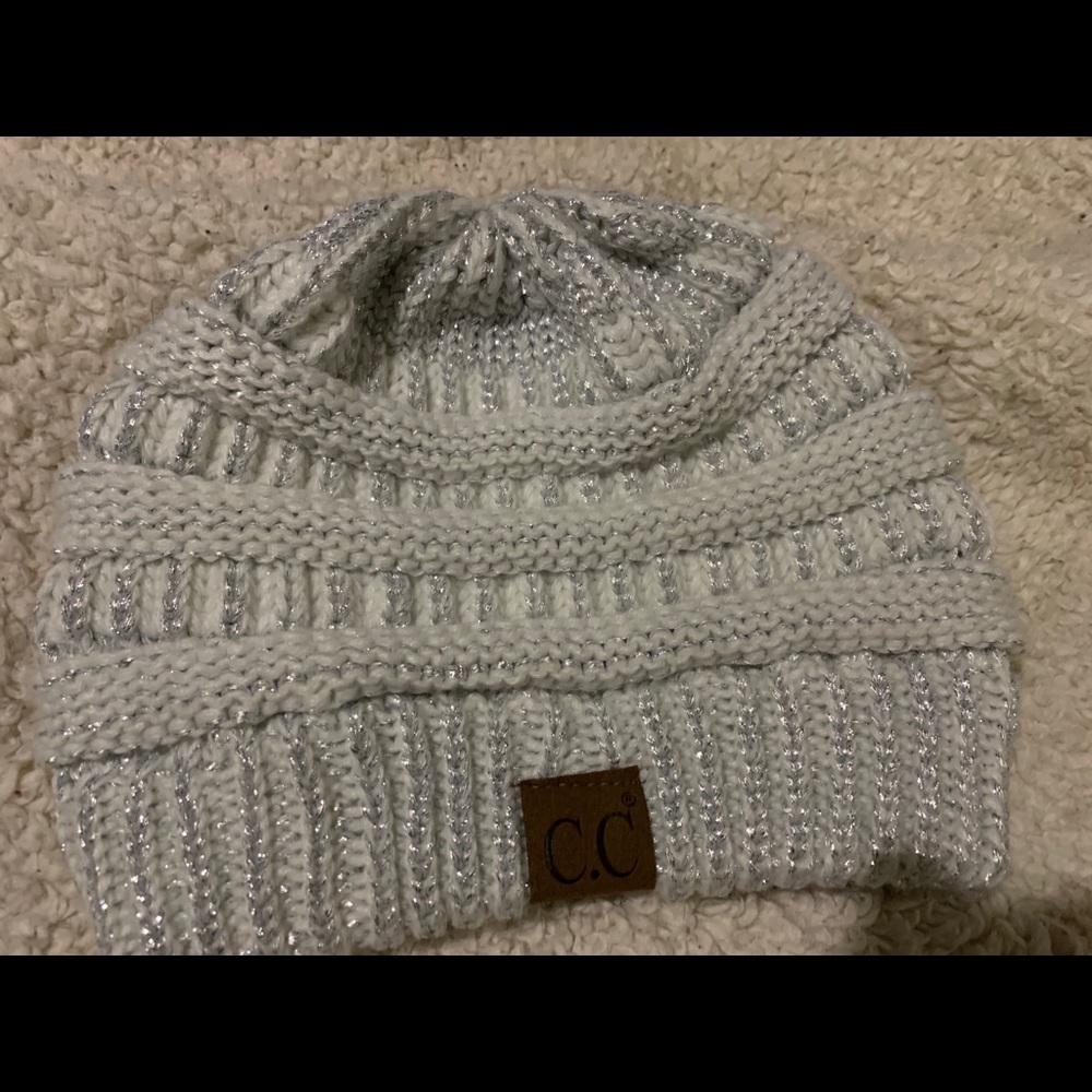 NWOT CC Beanie & 2 pairs of Comfy Mittens